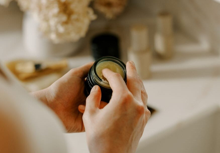 Why Emu Oil Benefits Your Skin AND the Planet