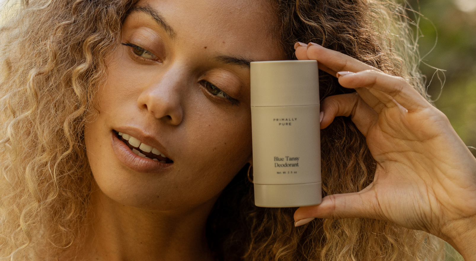 Deodorant_Scents_for_Summer_Days_1.png