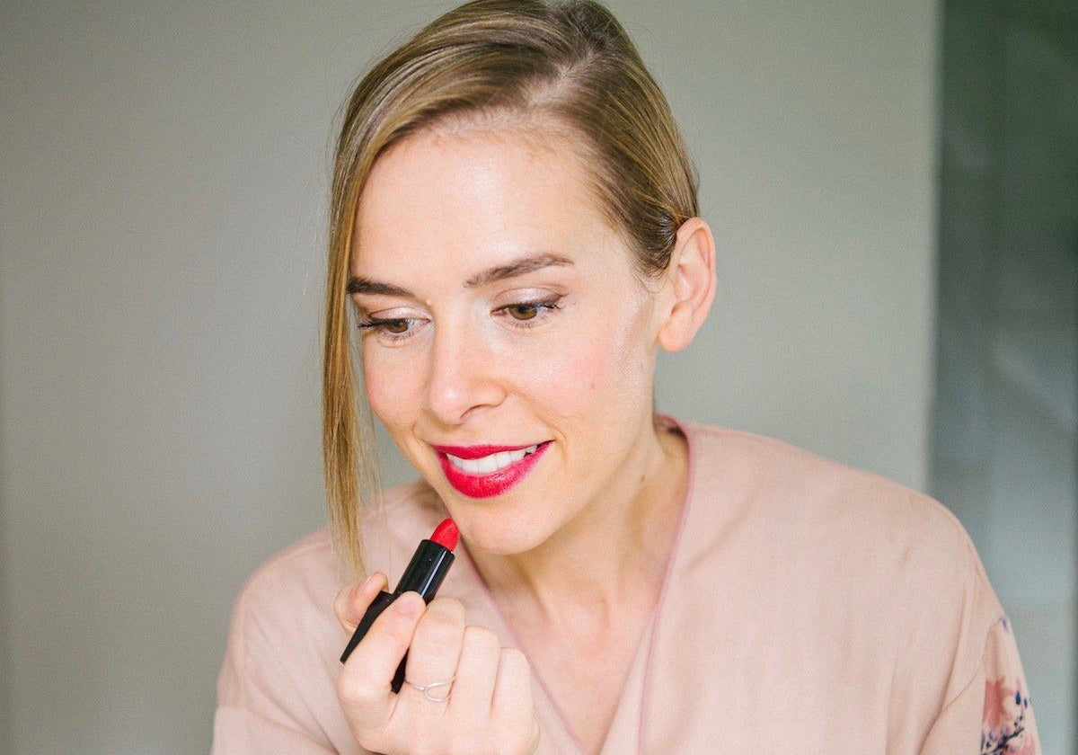 3 Non-Toxic Holiday Makeup Looks From A Clean Beauty Expert