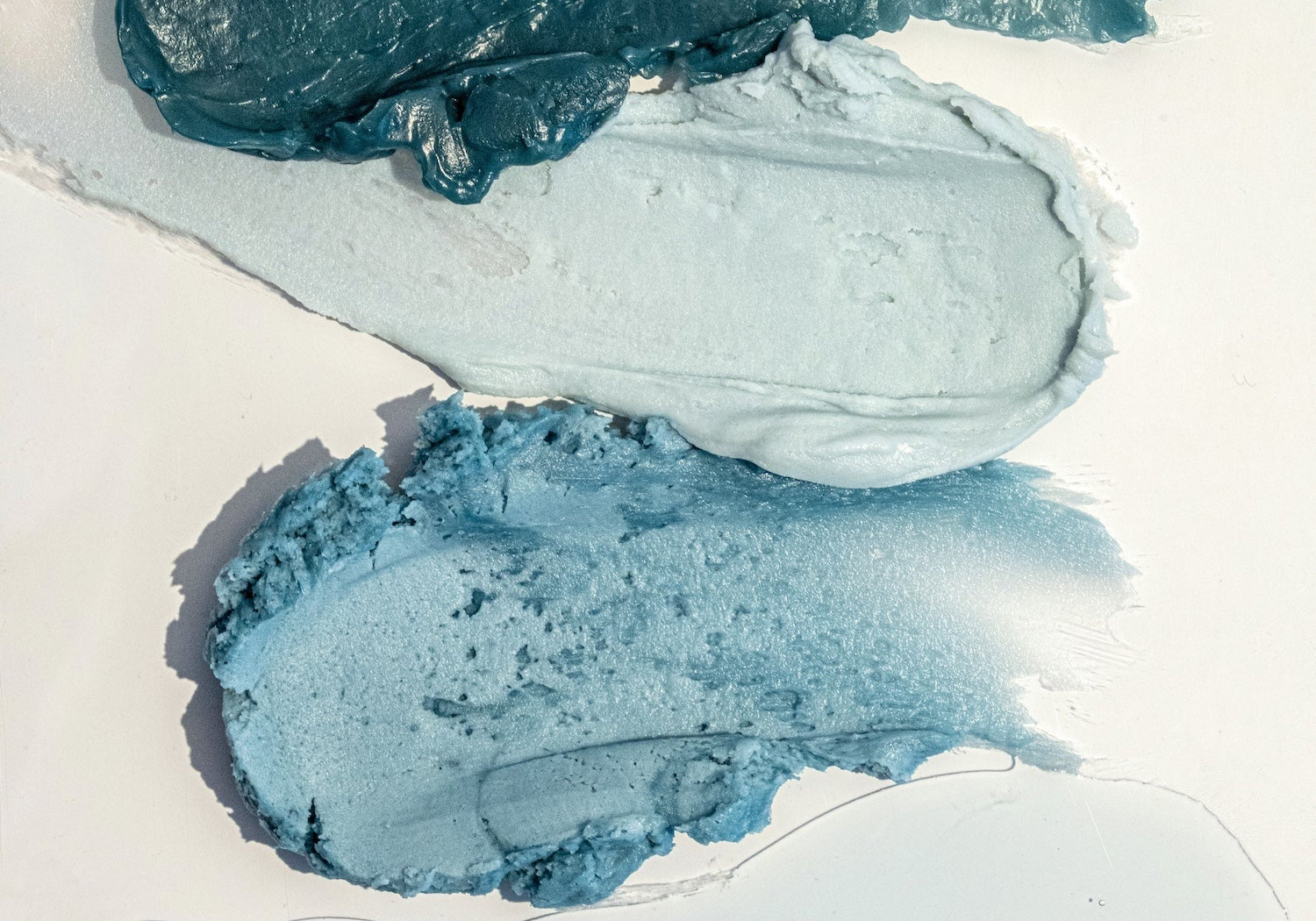 Beauty Trend: Here's Why Blue Tansy Has Become a Staple in Skincare