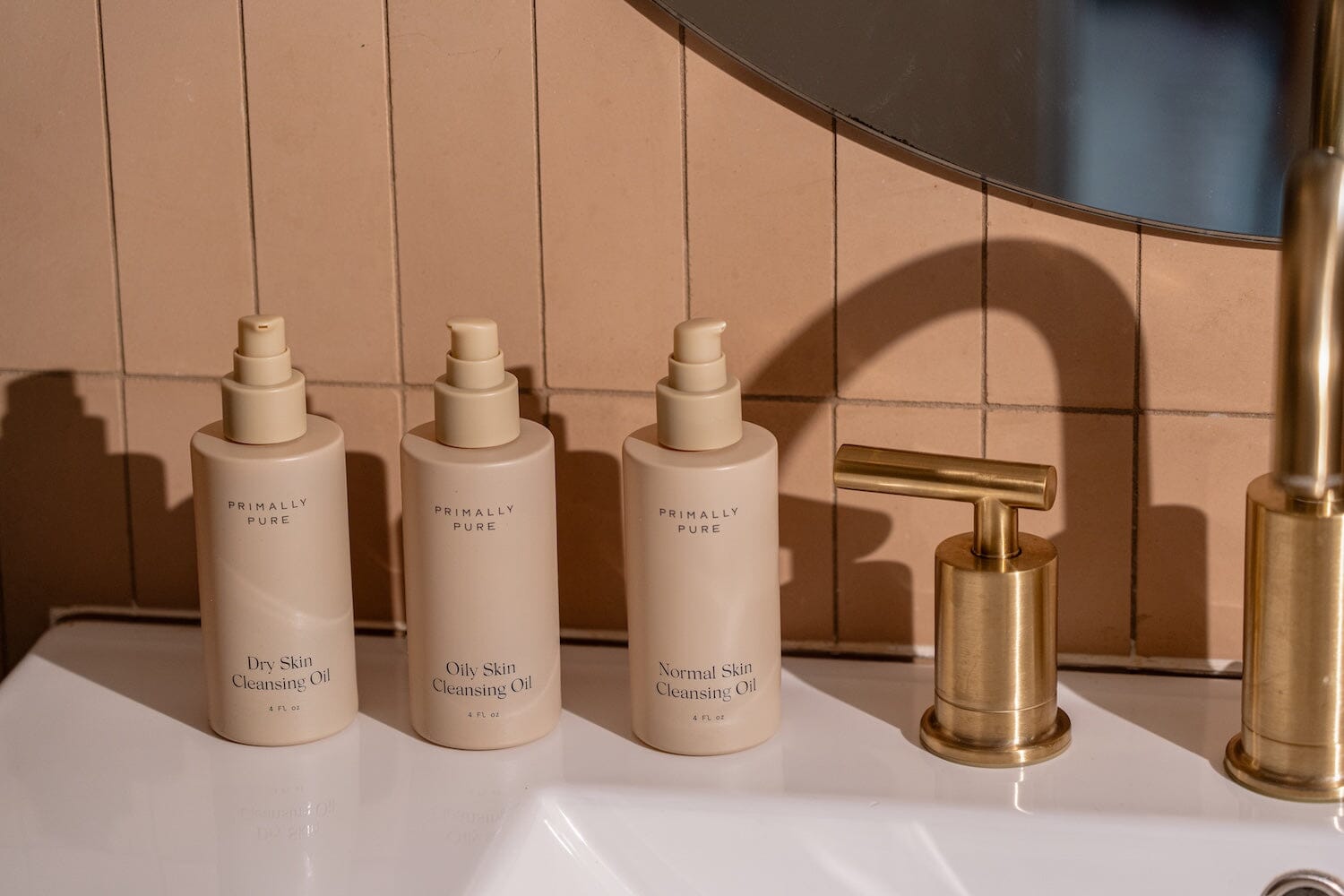 Oil Cleansing Myths + The Truth Behind This Beauty Trend