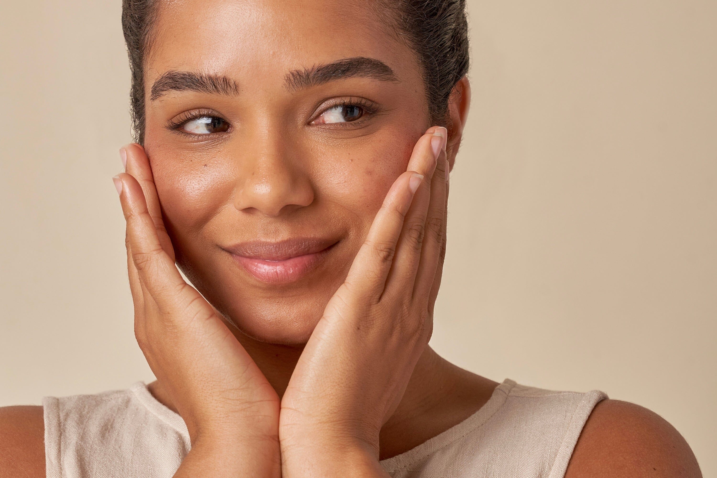How to Form a Natural, Holistic Approach to Acne + Key Tips