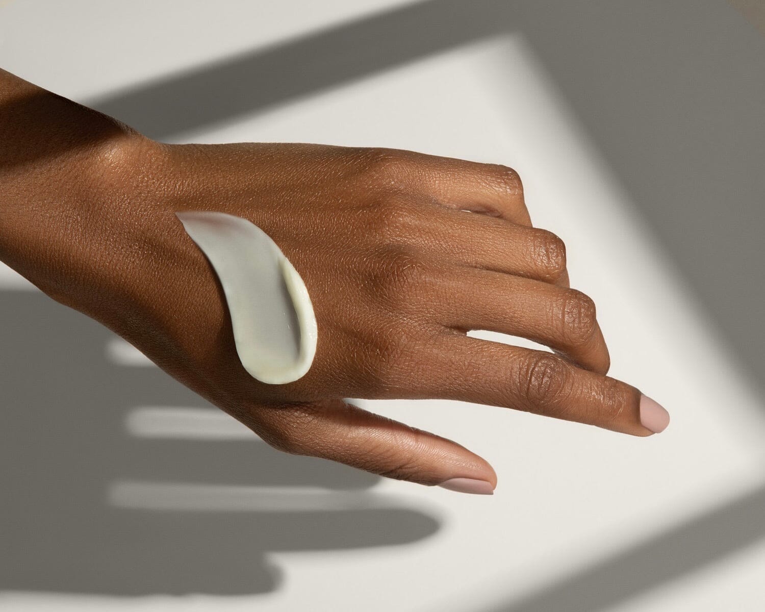 Need a Non-toxic Moisturizer? How to Choose: Body Oil vs. Body Butter