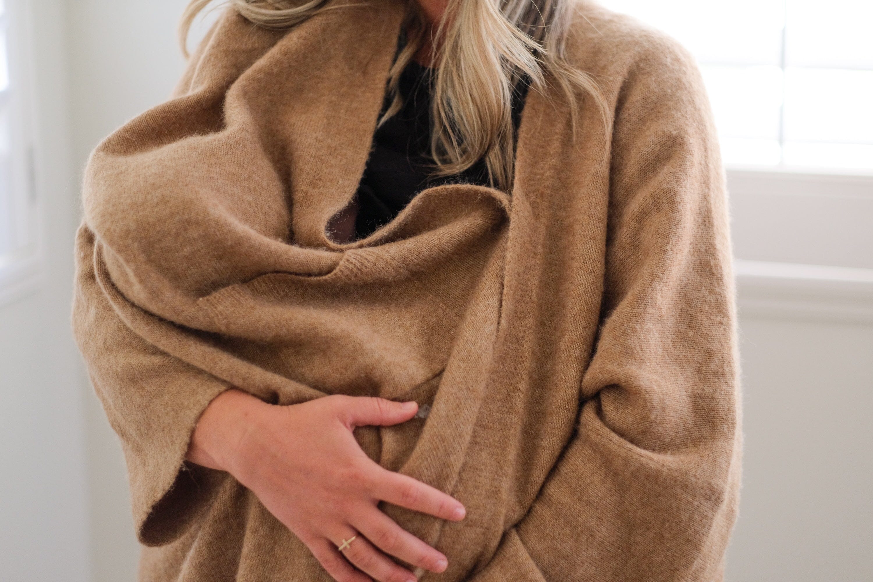 Postpartum Support: A Healing Guide for Body, Mind, and Skin