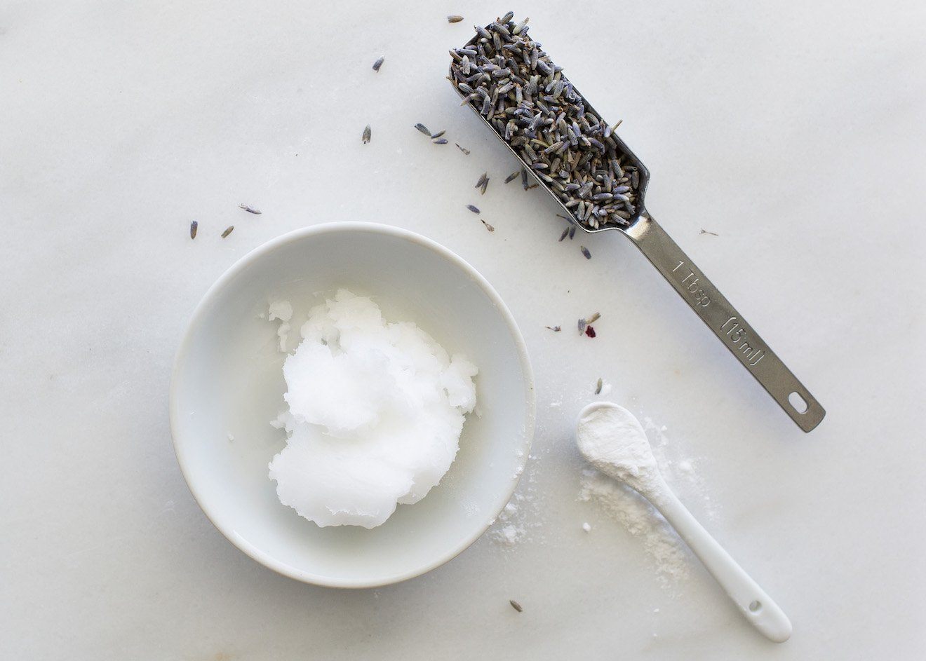 What's In Your Deodorant And Why You Should Care (Plus An Easy DIY)