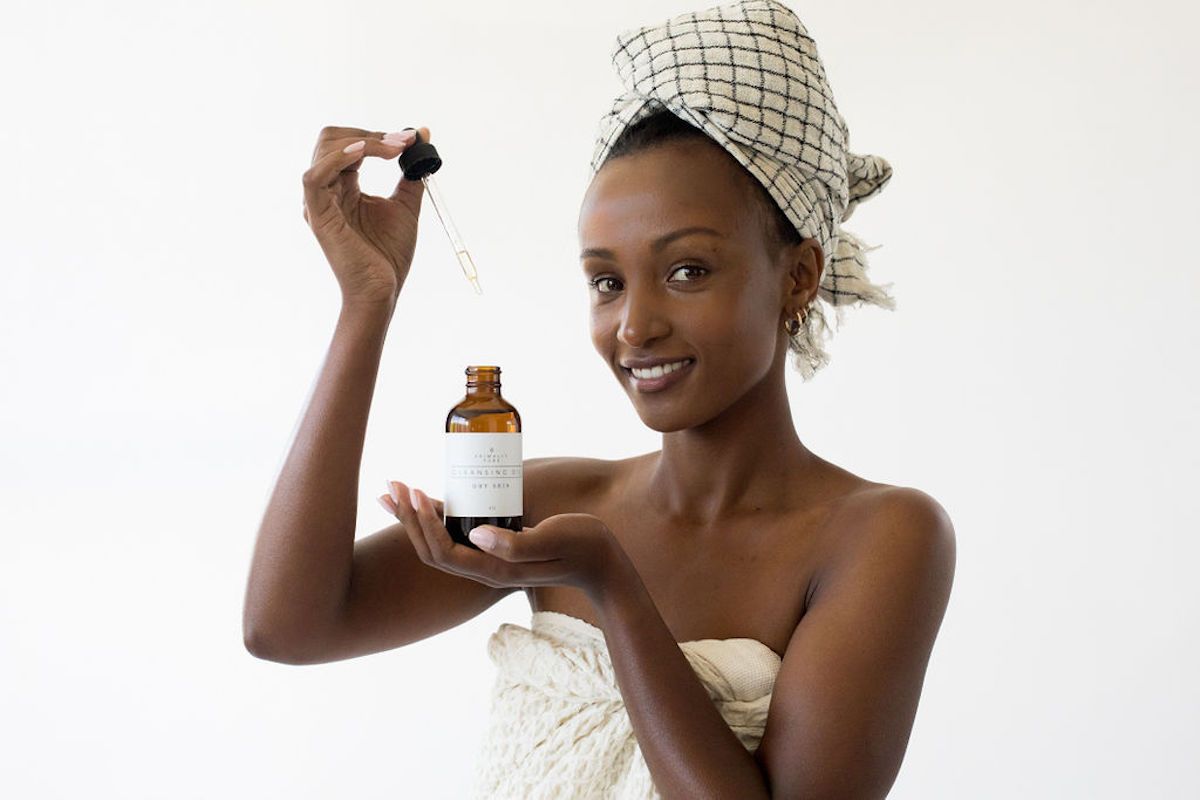 Your Top 5 Oil Cleansing Questions Answered (From Our Holistic Esthetician)