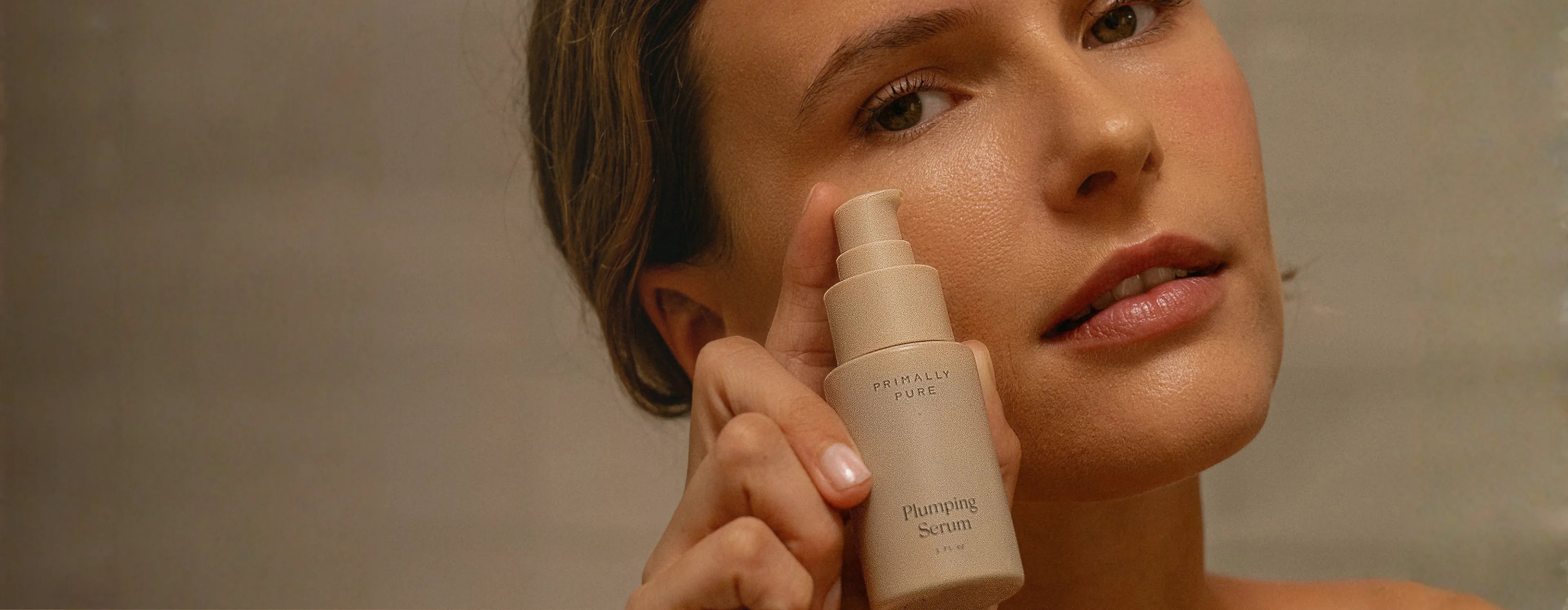 05_06_Serums-Plumping_Serum_-_Homepage_Hero_Desktop.webp