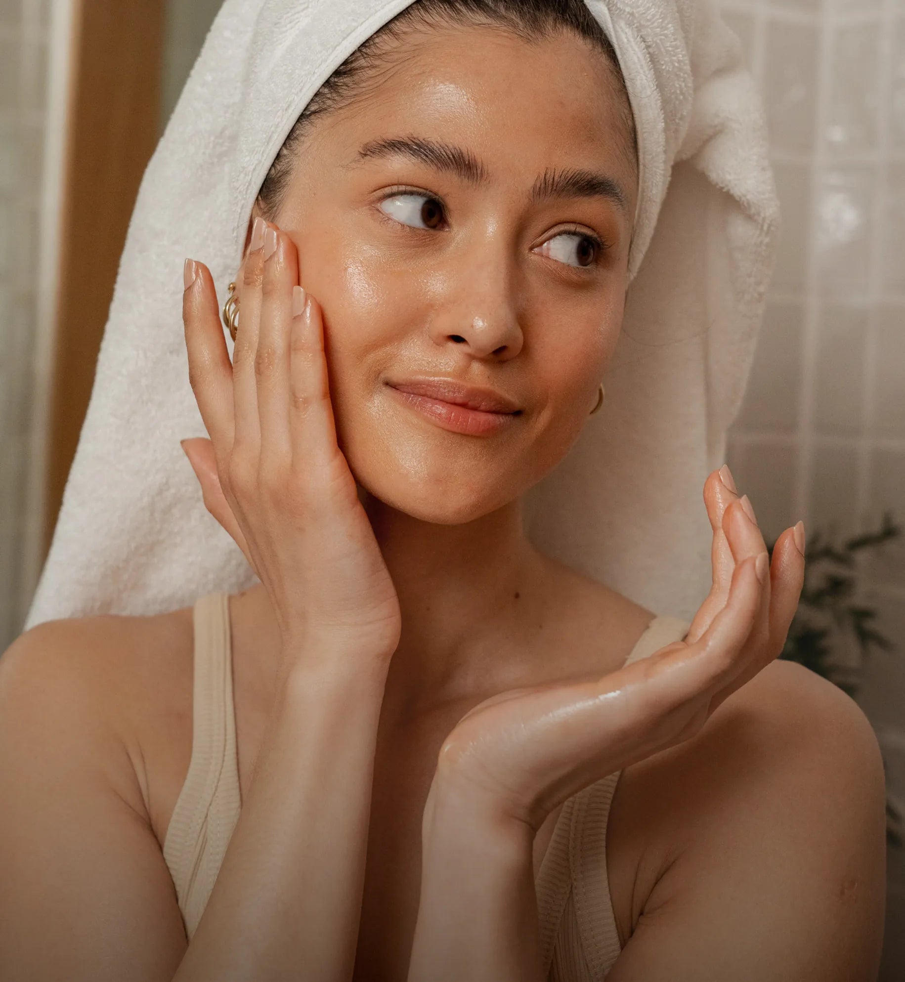 05_09__Serums_-_Mobile_Hero_-_Face_copy.webp