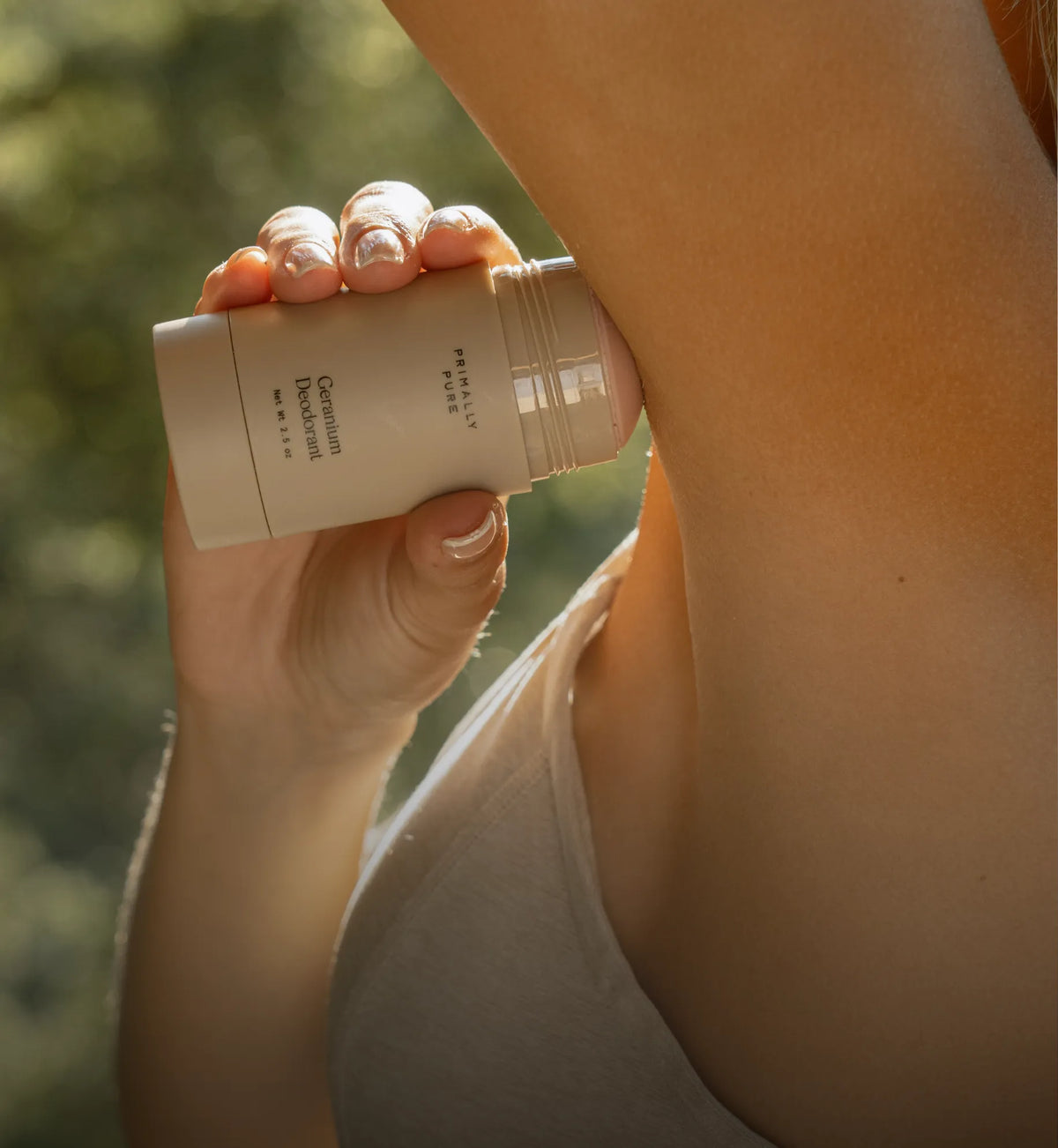10_07_Breast_Care_Collection_-_Geranium_Deo_-_Mobile_copy.webp