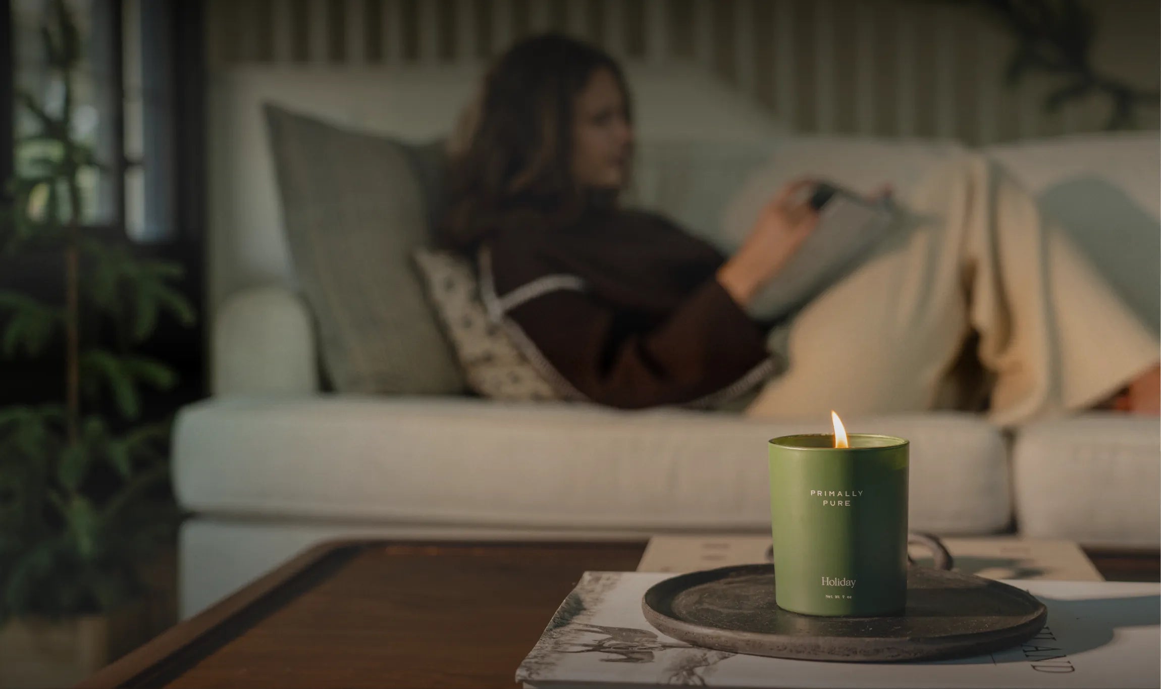 Holiday_Candle_-_Nav_Feature-Home.webp