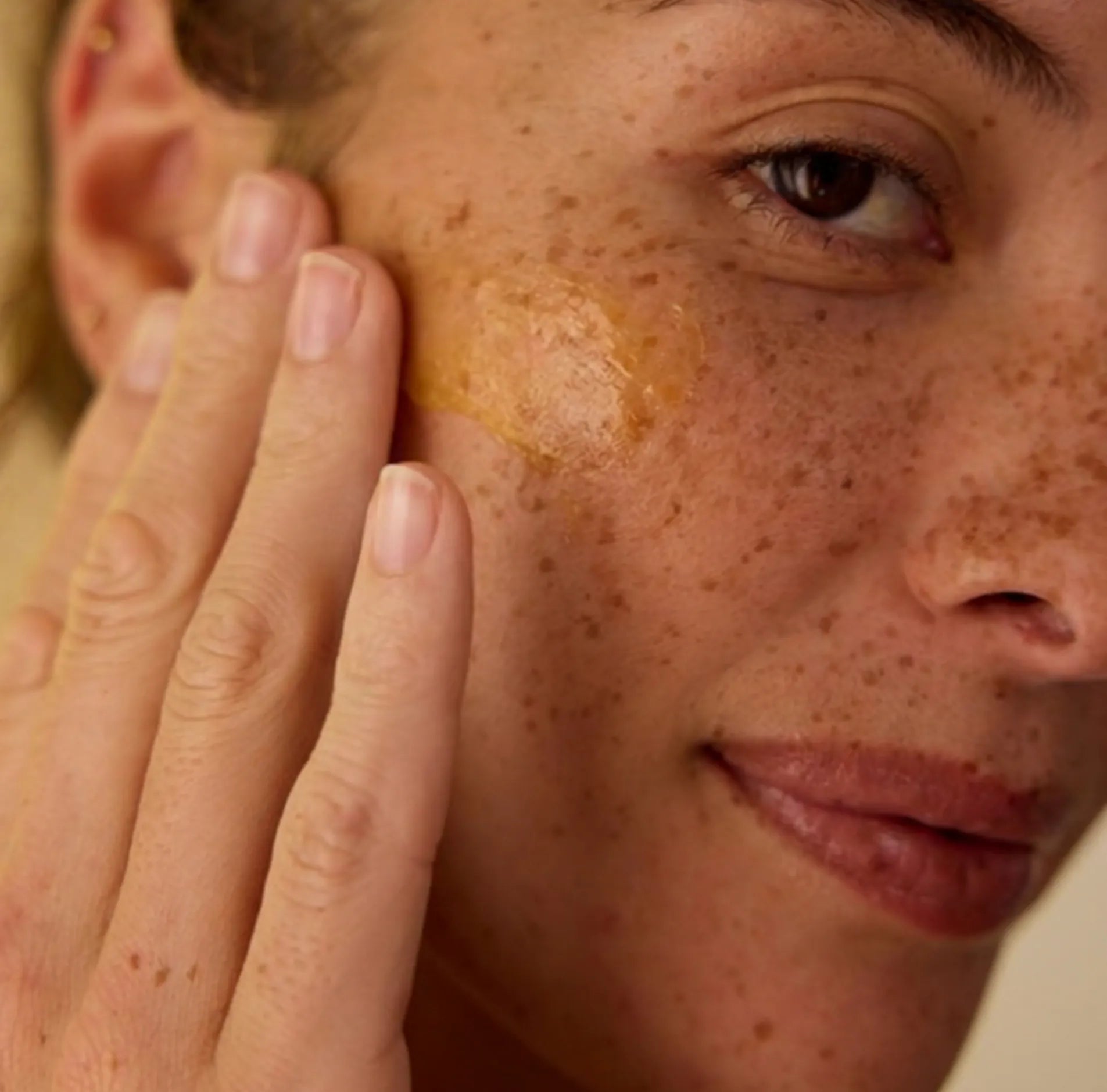 Jelly_to_Milk_Cleanser_Why_You_ll_Love_It_2.webp